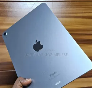 New Laptop Apple MacBook Air 2023 M2 4GB Intel Core I5 SSD 128GB