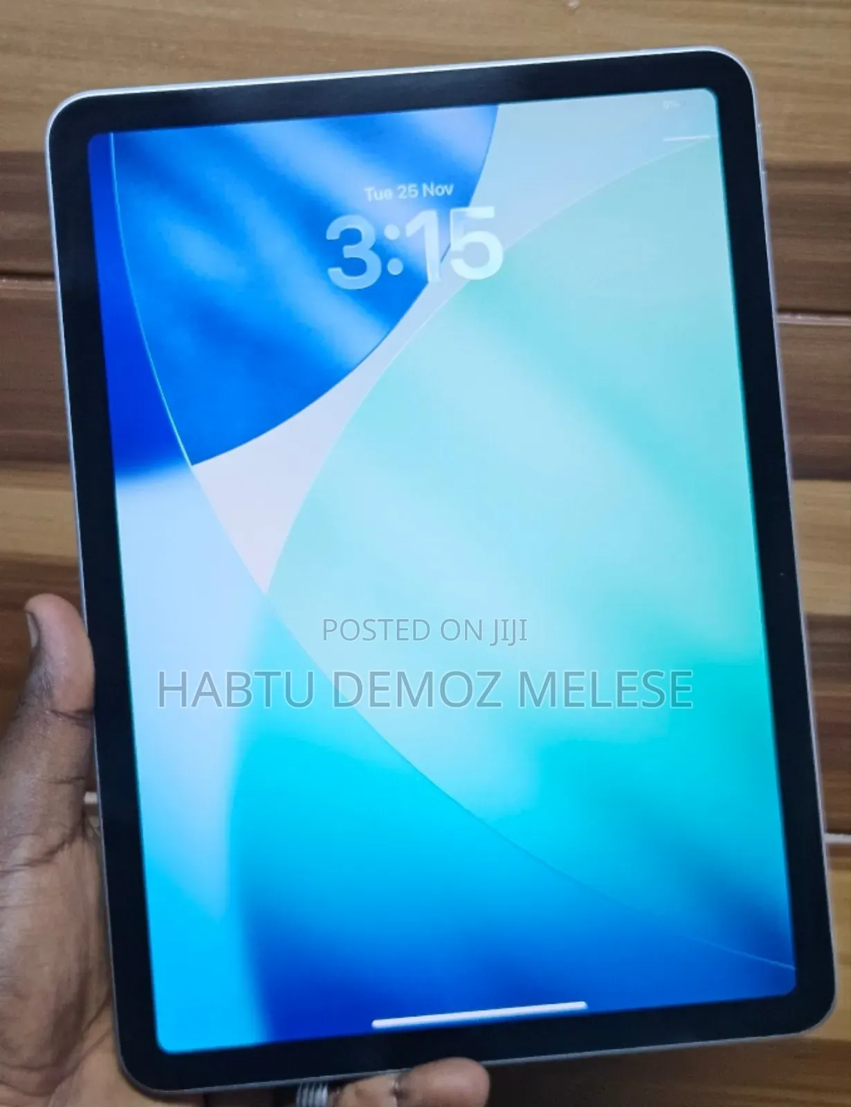 New Laptop Apple MacBook Air 2023 M2 4GB Intel Core I5 SSD 128GB