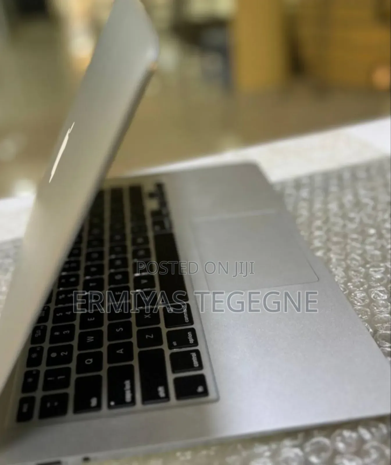 New Laptop Apple MacBook 4GB Intel Core I5 SSD 256GB