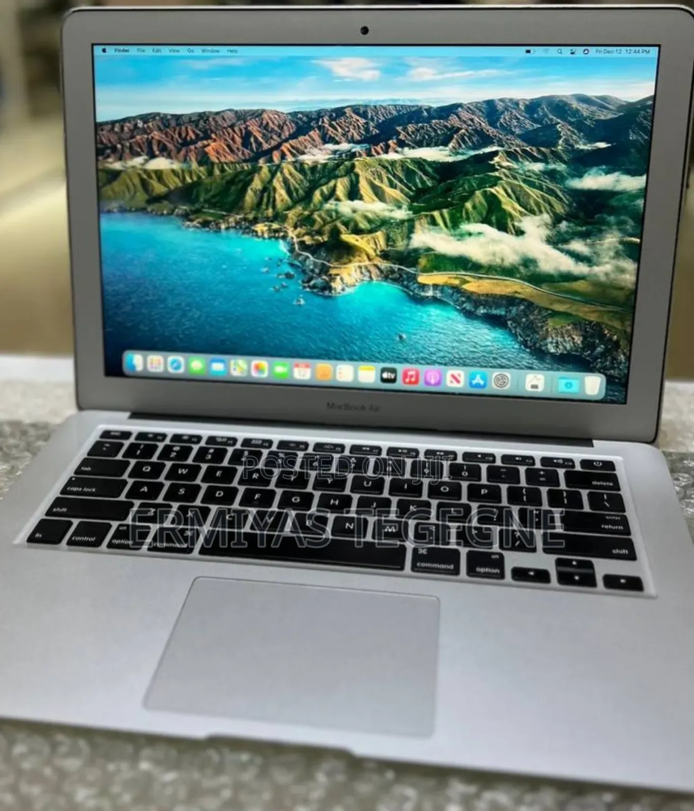 New Laptop Apple MacBook 4GB Intel Core I5 SSD 256GB
