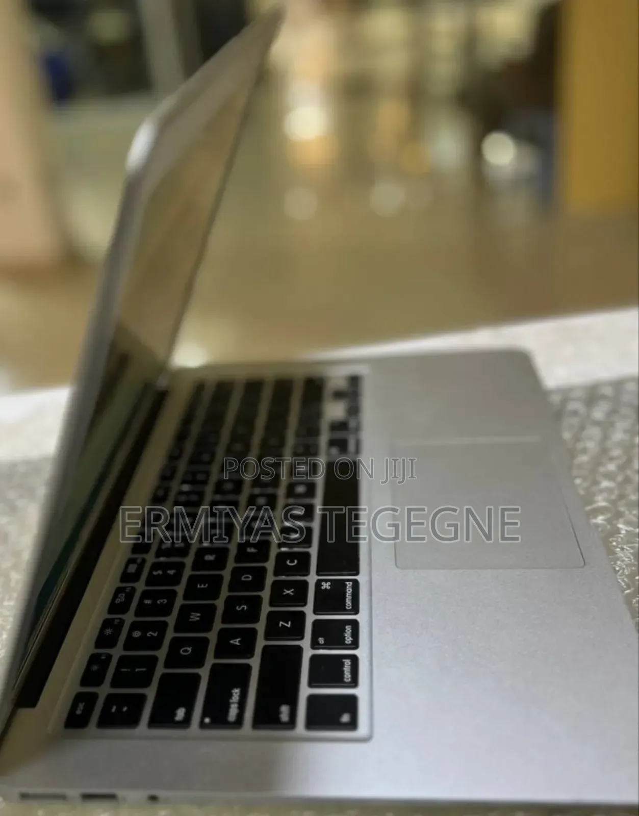 New Laptop Apple MacBook 4GB Intel Core I5 SSD 256GB