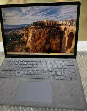 New Laptop Microsoft Surface Laptop 3 16GB Intel Core i7 SSD 256GB