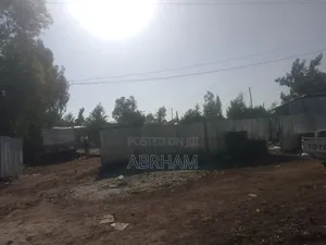 መንደር የሚያክል ቦታ ለሽያጭ