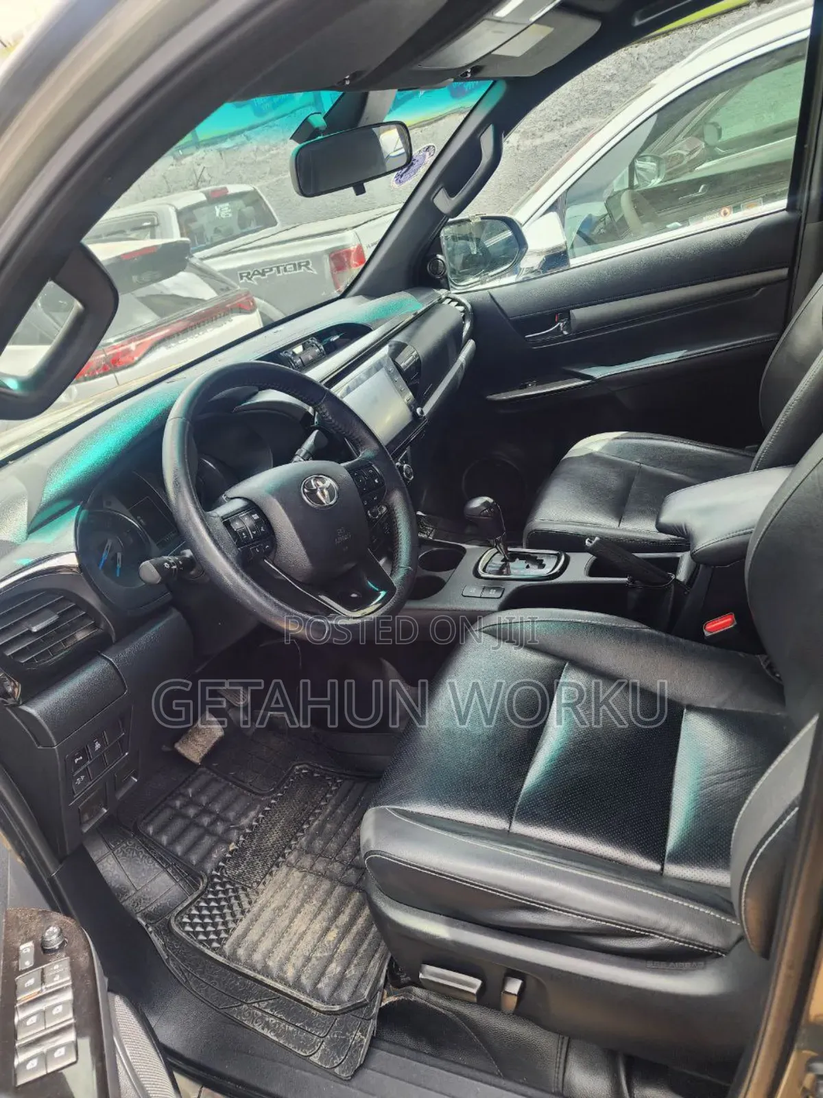 Toyota Hilux 2021 Gray