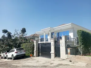 6bdrm Villa in Metro, Bole for sale