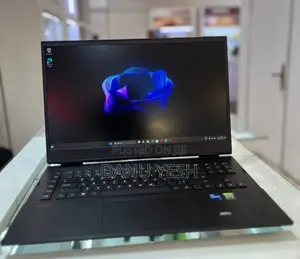 New Laptop HP Omen 17 32GB Intel Core I9 SSD 2T
