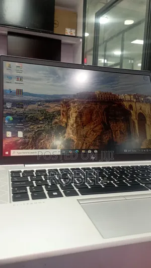New Laptop HP EliteBook 840 16GB Intel Core 7 SSD 512GB