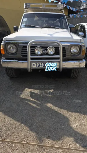 Nissan Patrol 1997 White