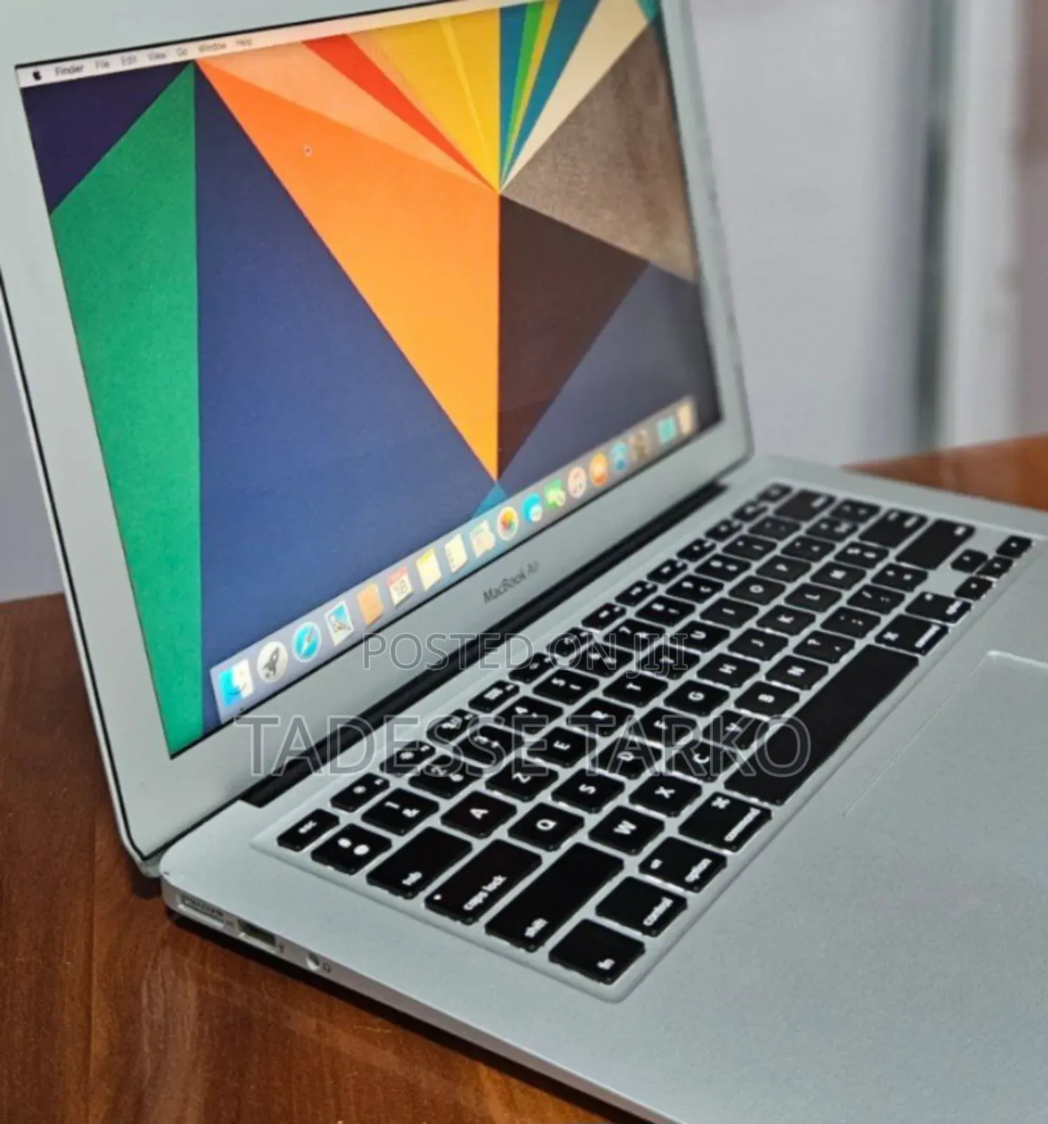 New Laptop Apple MacBook Air 2015 8GB Intel Core I5 SSD 256GB