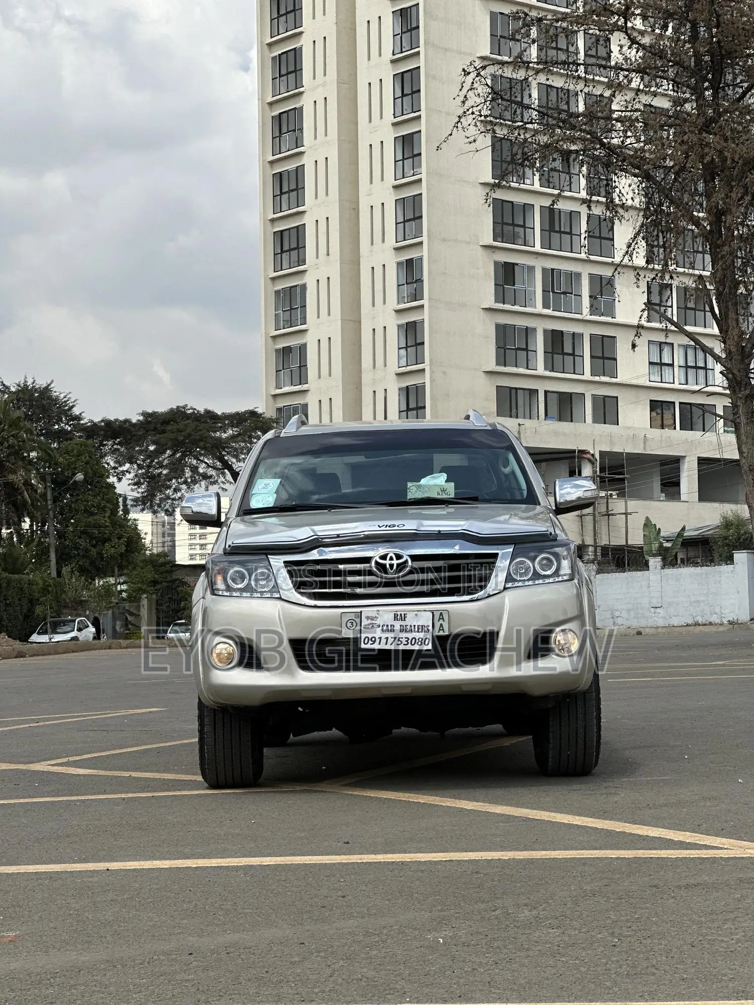 Toyota Hilux 2015 Gold