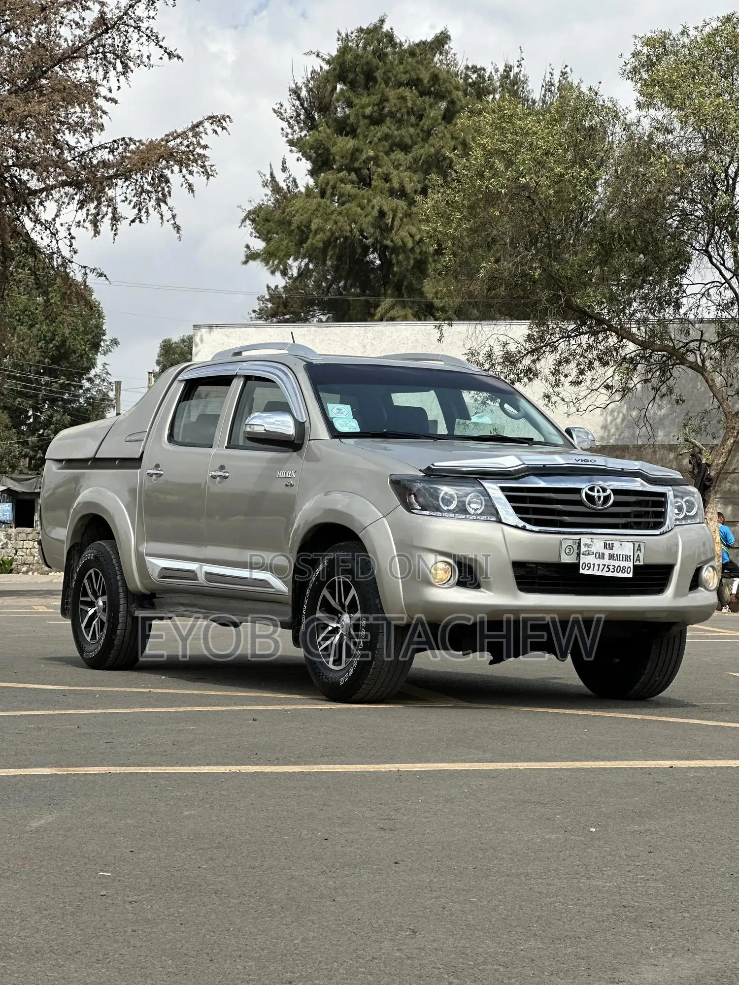 Toyota Hilux 2015 Gold