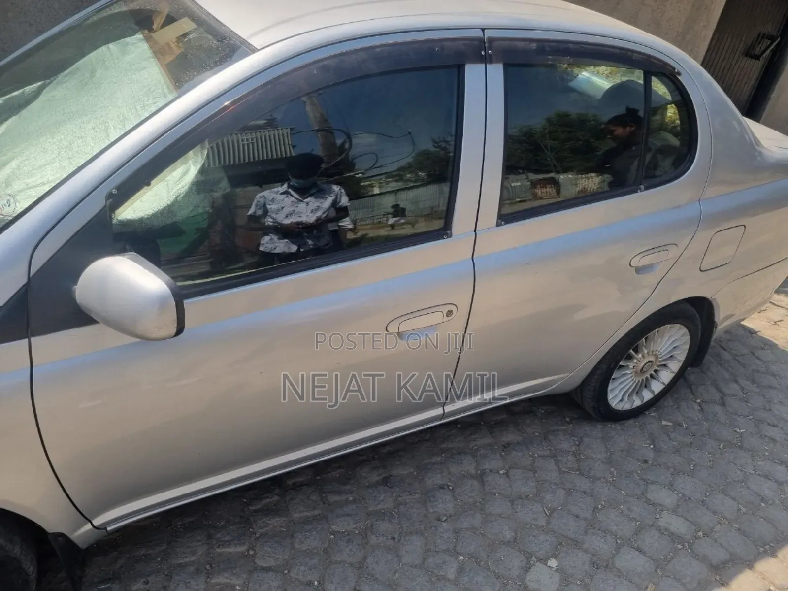 Toyota Platz 2005 Silver