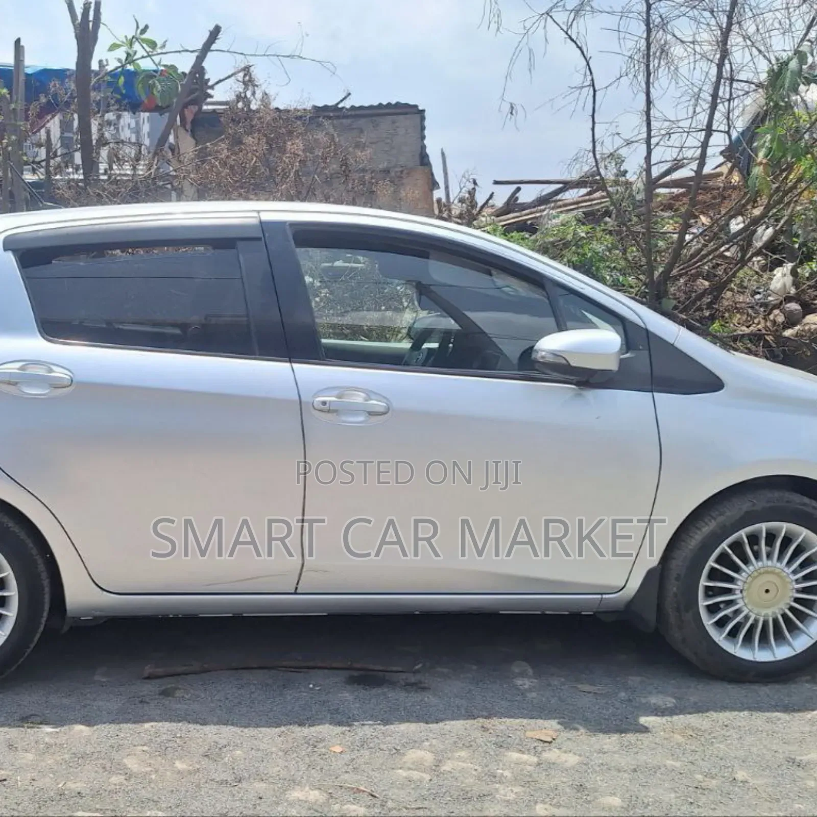 Toyota Yaris 2011 White