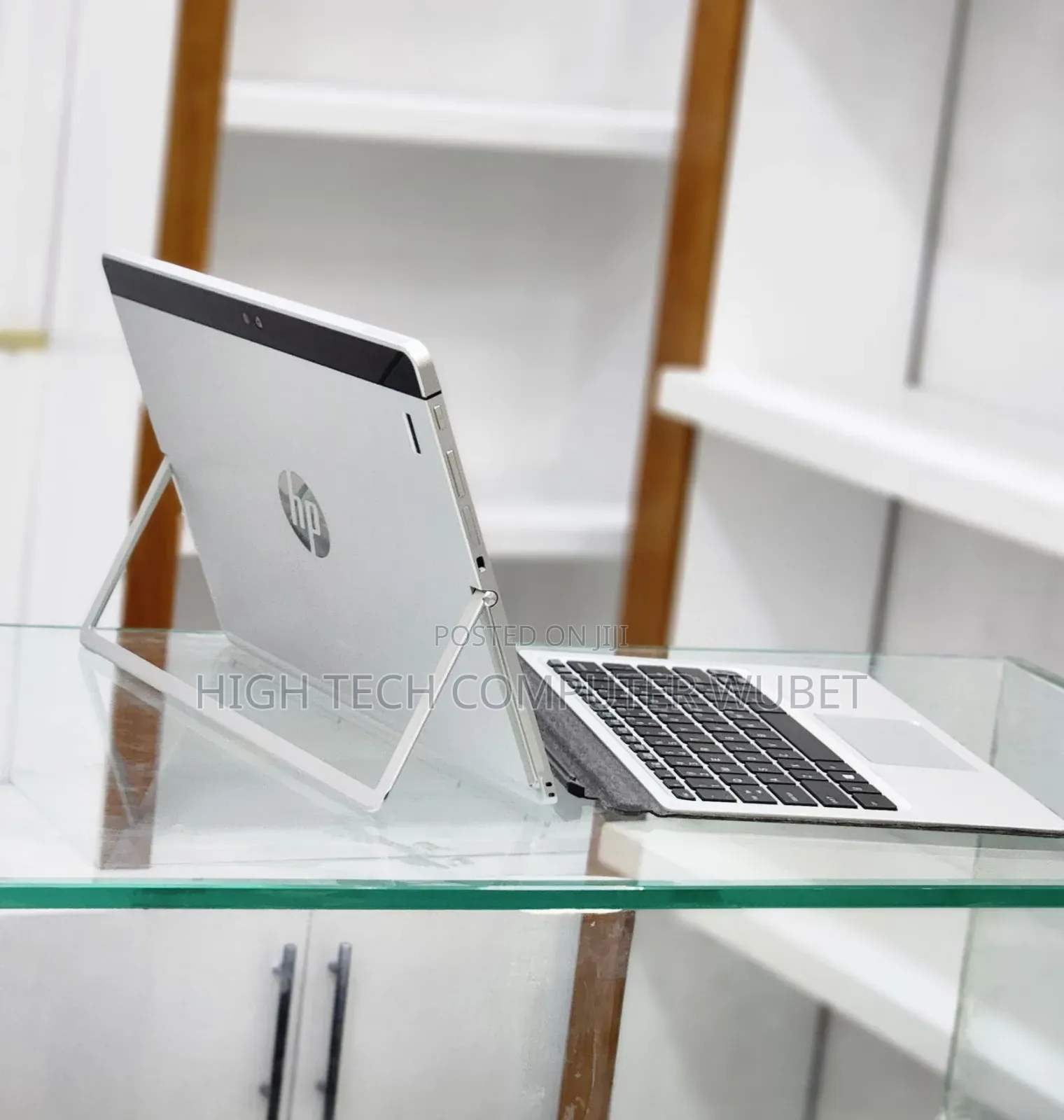 New Laptop HP X2 210 G2 8GB Intel Core I5 SSD 256GB