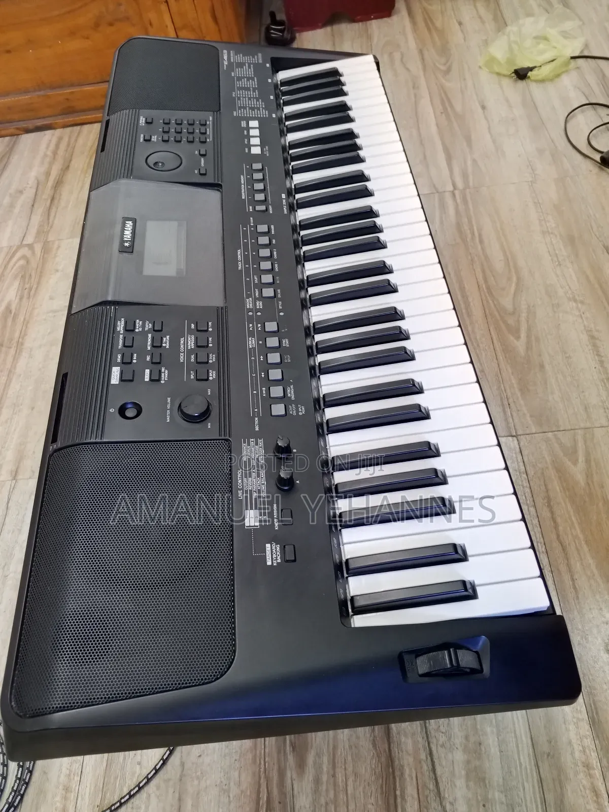 Yamaha PSR-E463 Portable Keyboard