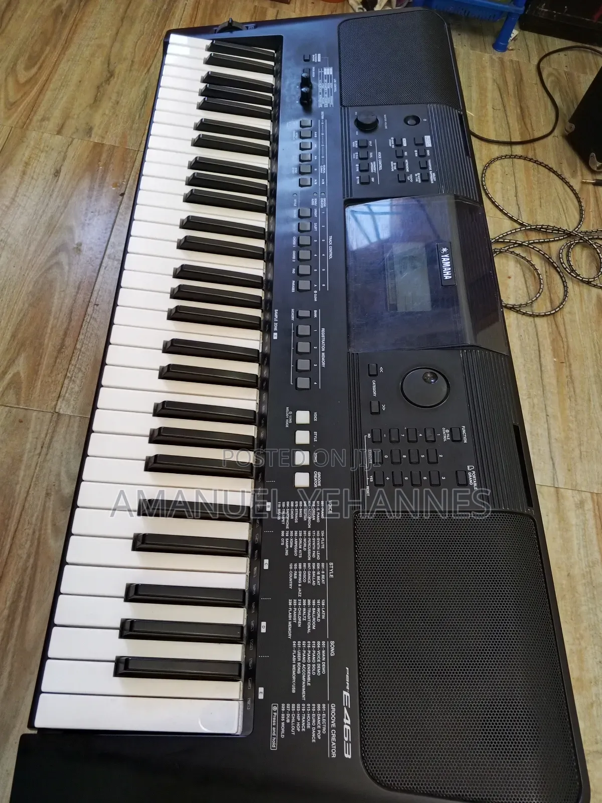 Yamaha PSR-E463 Portable Keyboard