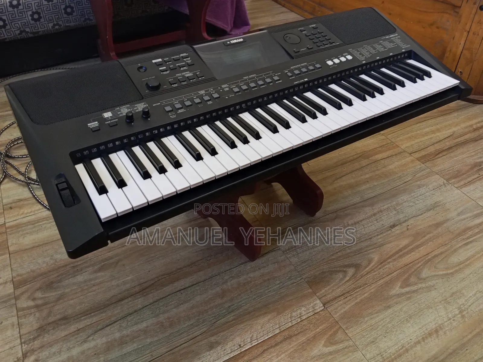 Yamaha PSR-E463 Portable Keyboard