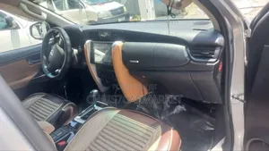 Toyota Raize 1.0 AWD 2022 Blue