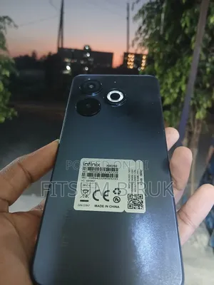 New Infinix Smart 8 64 GB Black