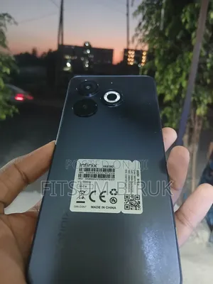 New Infinix Smart 8 64 GB Black