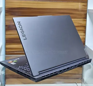 New Laptop Lenovo Legion 5 8GB AMD Ryzen 7 SSD 512GB