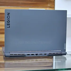 New Laptop Lenovo Legion 5 8GB AMD Ryzen 7 SSD 512GB