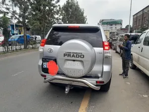 Toyota Land Cruiser Prado 2.8 D-4D 2014 Silver