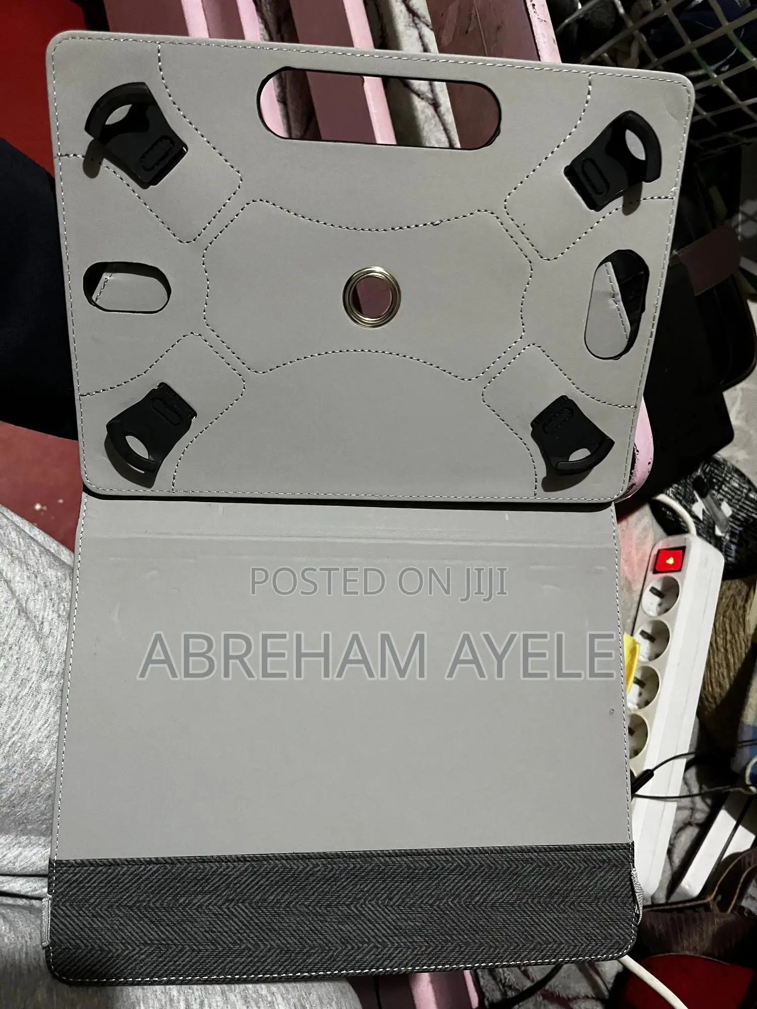 Universal 10-Inch Rotating Tablet Case - Fits Samsung, Huawei, iPad