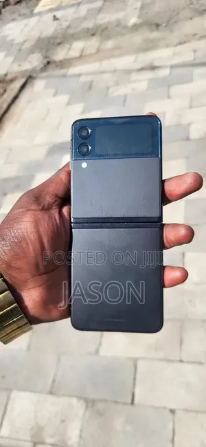 Samsung Galaxy Z Flip 3 128 GB Black