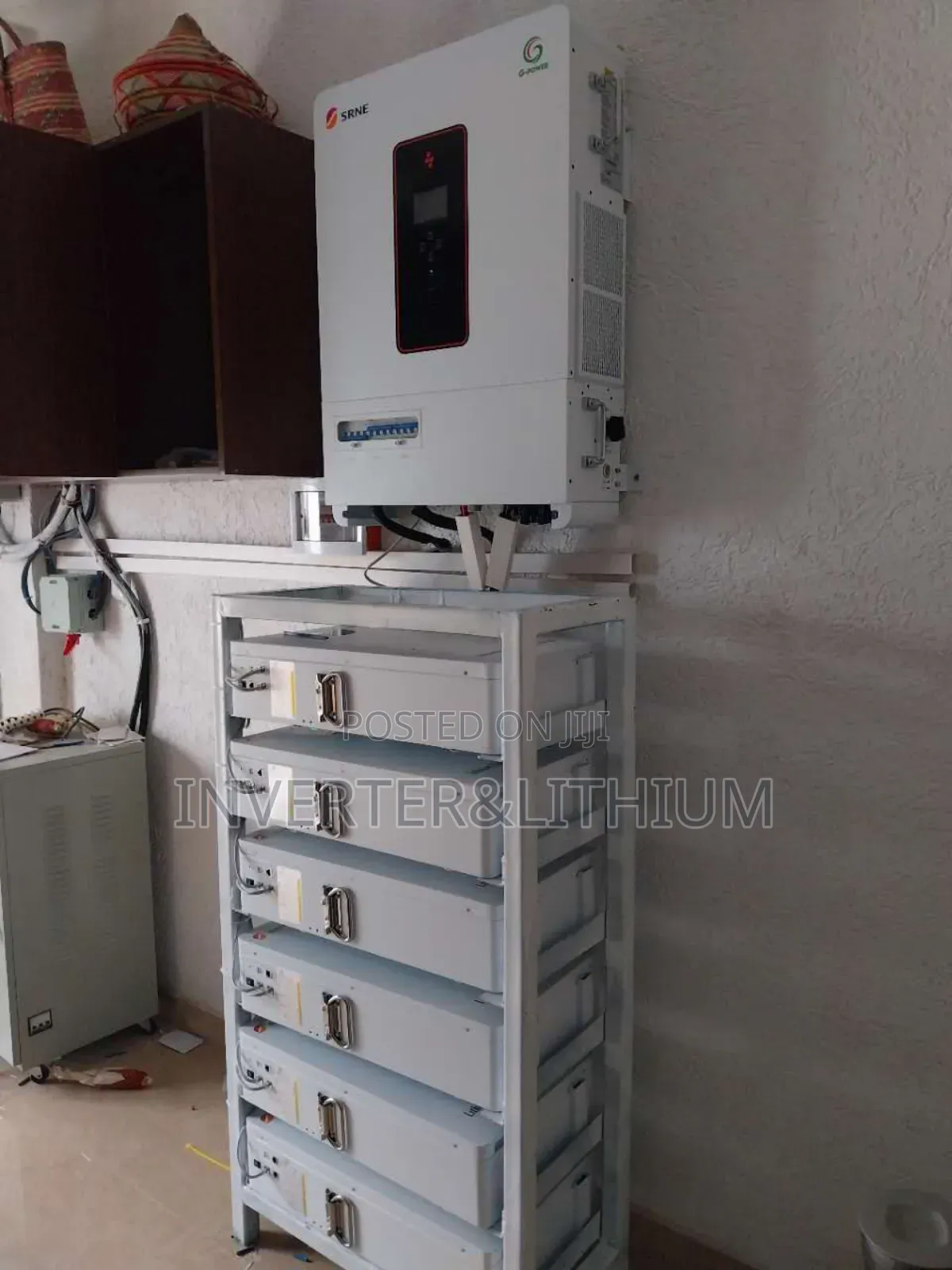 ሃይብሪድ ኢንቨርተር እና ሊትየም አየን ባትሪ (Hybrid Inverter Lithium Ion Battery )