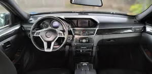 Mercedes-Benz E200 2012 Gray