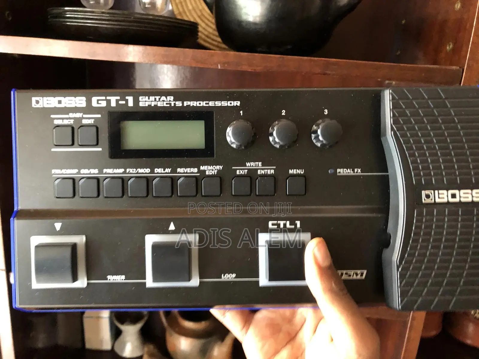 Boss Gt1 Lead Guitar Effector