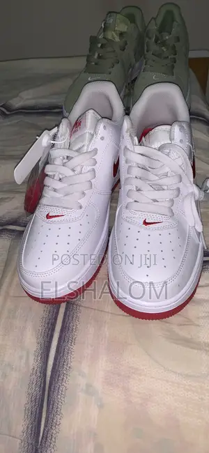 Brand New Nike Air Force 1 - White/Green