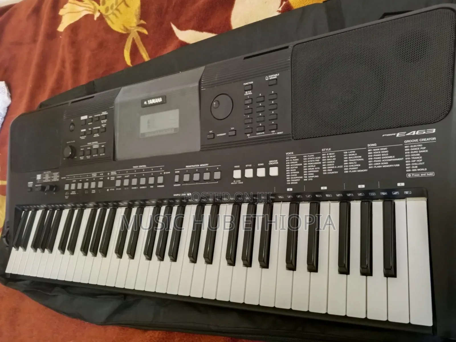 Yamaha PSR-E443 Portable Keyboard