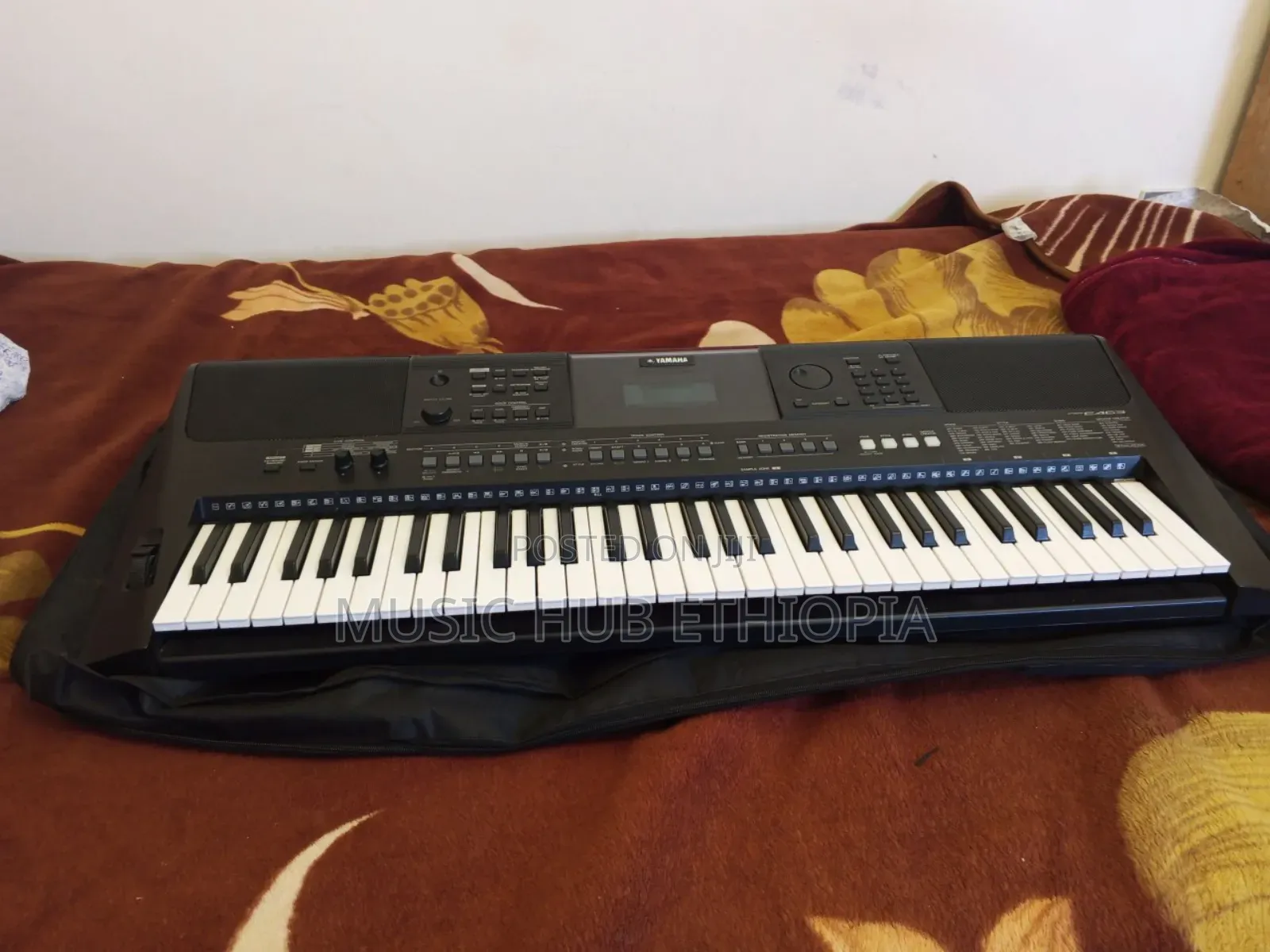 Yamaha PSR-E443 Portable Keyboard