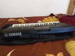 Yamaha PSR-E443 Portable Keyboard