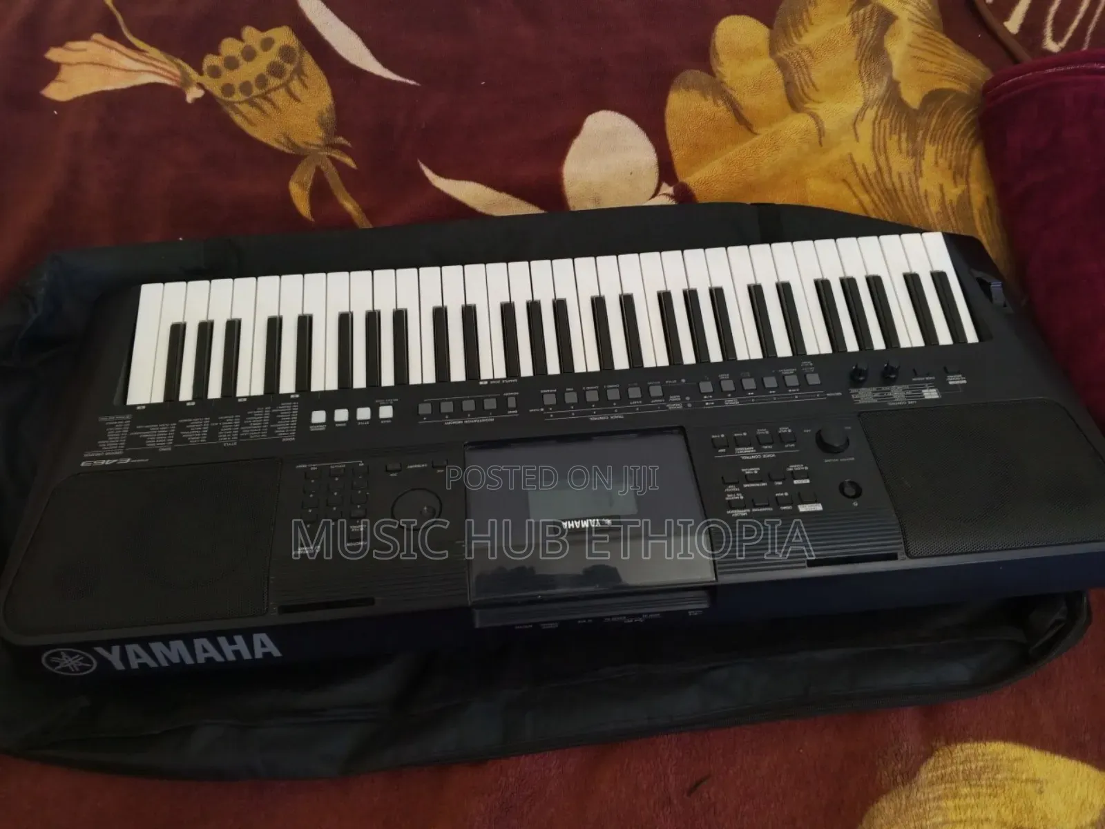 Yamaha PSR-E443 Portable Keyboard