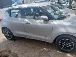 Suzuki Swift 2022 Silver