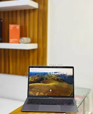 New Laptop Apple MacBook Air 2020 M1 8GB Apple M1 SSD 256GB