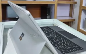 New Laptop Microsoft Surface Pro 7 16GB Intel Core I7 SSD 256GB