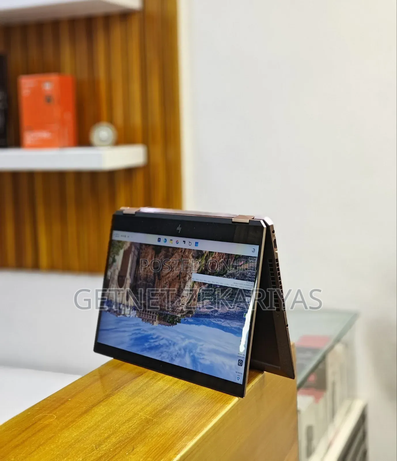 New Laptop HP Spectra 13 16GB Intel Core I7 SSD 512GB