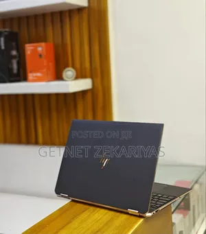 New Laptop HP Spectra 13 16GB Intel Core I7 SSD 512GB