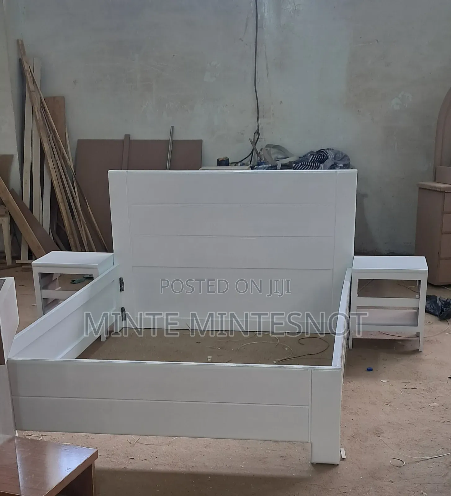 የወርቅ ሰሀን የሆኑ አልጋዎችን ሲፈልጉ Hello ይበሉን በፈለጉት ዲዛይን ጥንቅቅ ባለfinishing ሰርተን