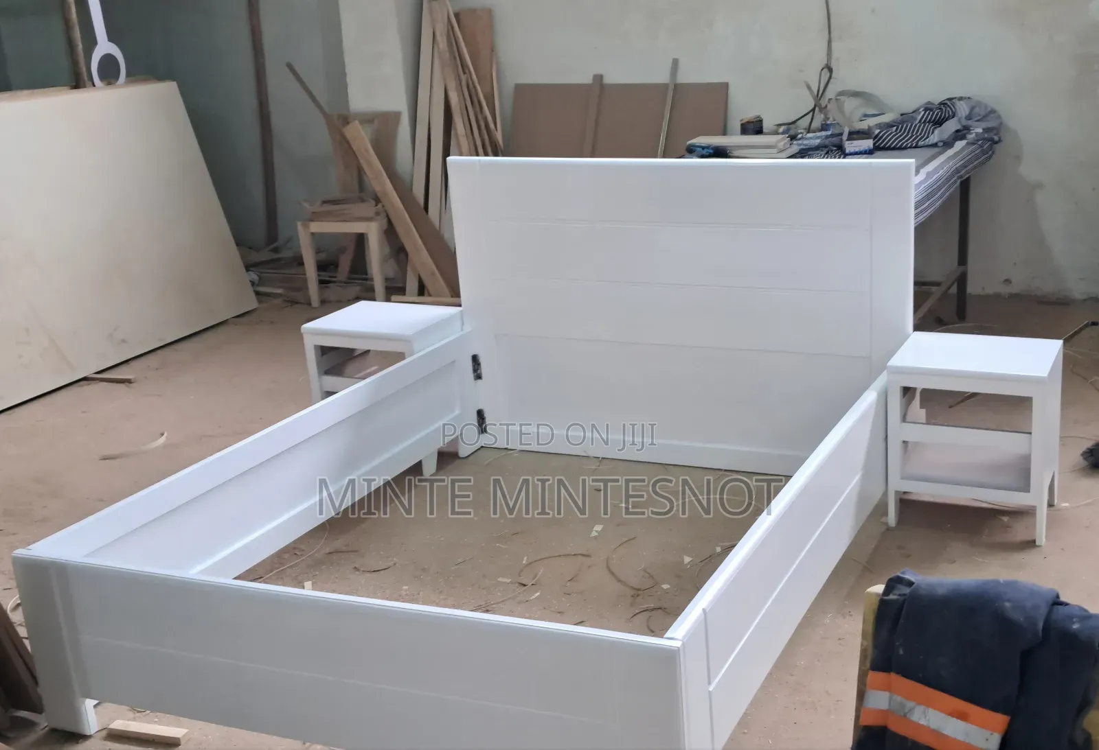 የወርቅ ሰሀን የሆኑ አልጋዎችን ሲፈልጉ Hello ይበሉን በፈለጉት ዲዛይን ጥንቅቅ ባለfinishing ሰርተን