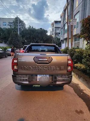 Toyota Hilux Revo Smart Cab Deisel 2.4 AWD 2022 Beige