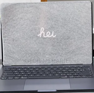 New Laptop Apple MacBook Air 2025 M4 13-Inch 16GB Apple M4 SSD 256GB