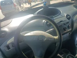 Toyota Yaris 1.5 2000 Blue