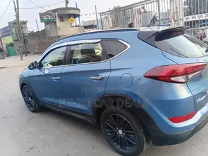 Hyundai Tucson 2016 Blue
