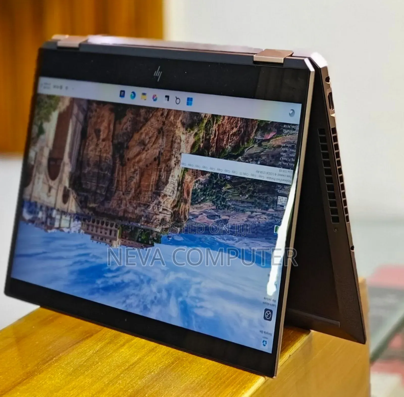 New Laptop HP Spectra 13 16GB Intel Core I7 SSD 512GB