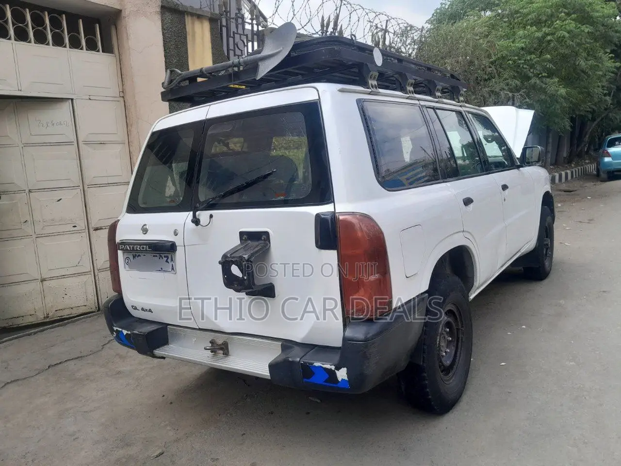 Nissan Patrol 2012 White